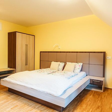 Dvorec Trebnik - Sobe Slovenske Konjice Dış mekan fotoğraf