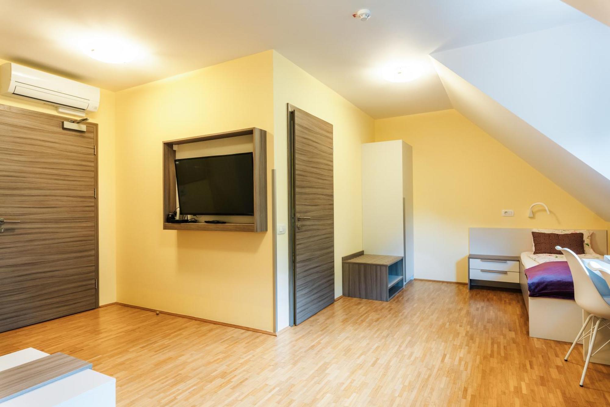 Dvorec Trebnik - Sobe Slovenske Konjice Dış mekan fotoğraf